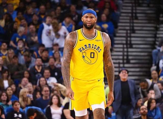 NBA直播- 雄鹿交易利拉德组成新版水花兄弟  